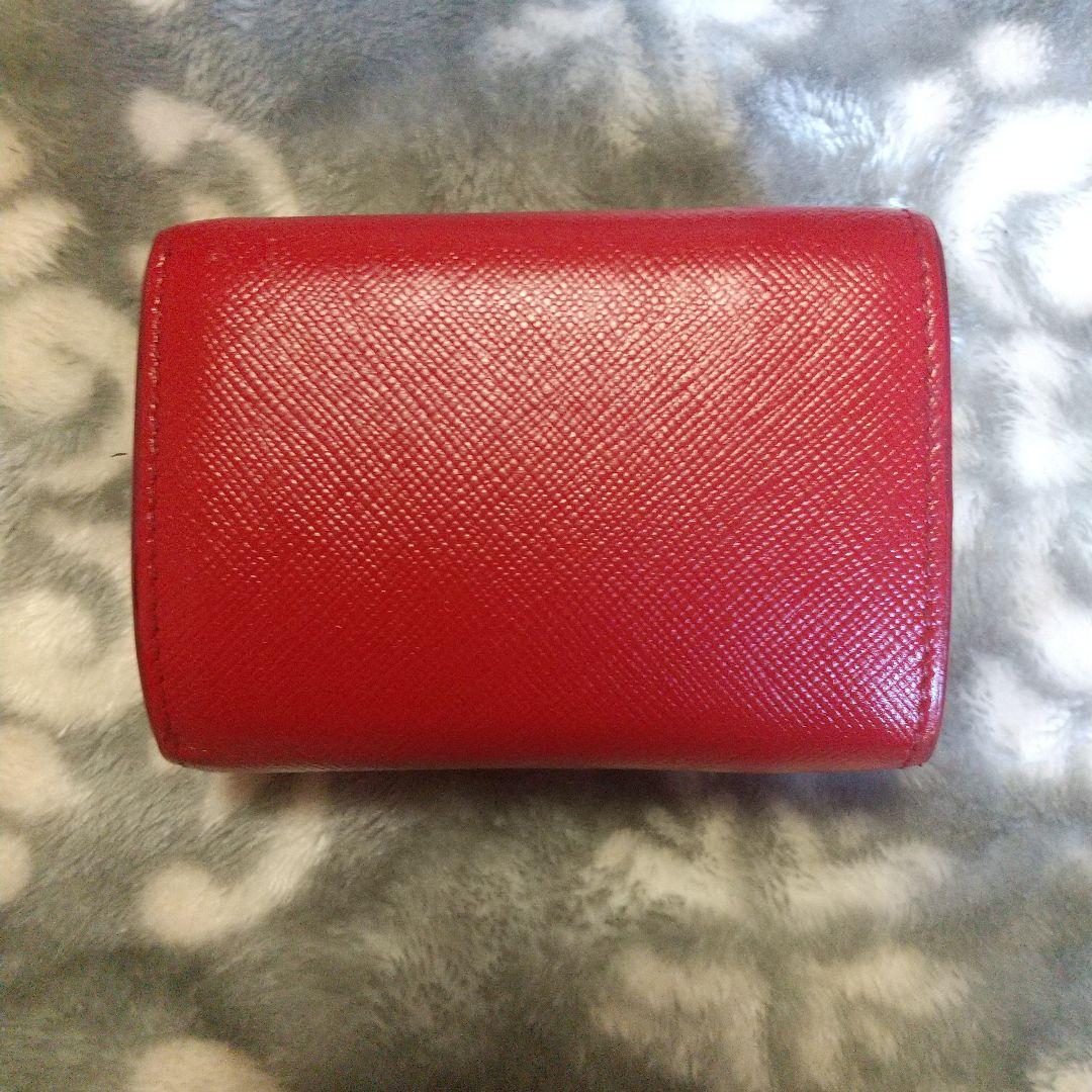 プラダPRADA　サフィアーノ コンパクトウォレット レッド系