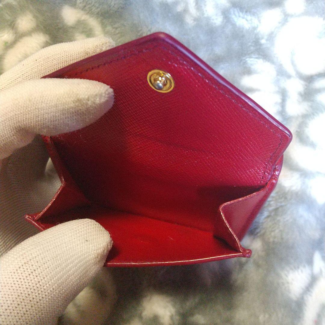 プラダPRADA　サフィアーノ コンパクトウォレット レッド系