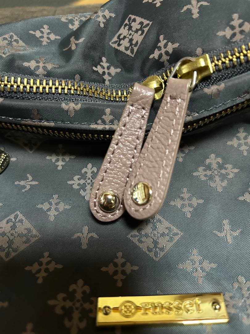 美品‼️russet ボディバッグ・ウエストポーチ グレー