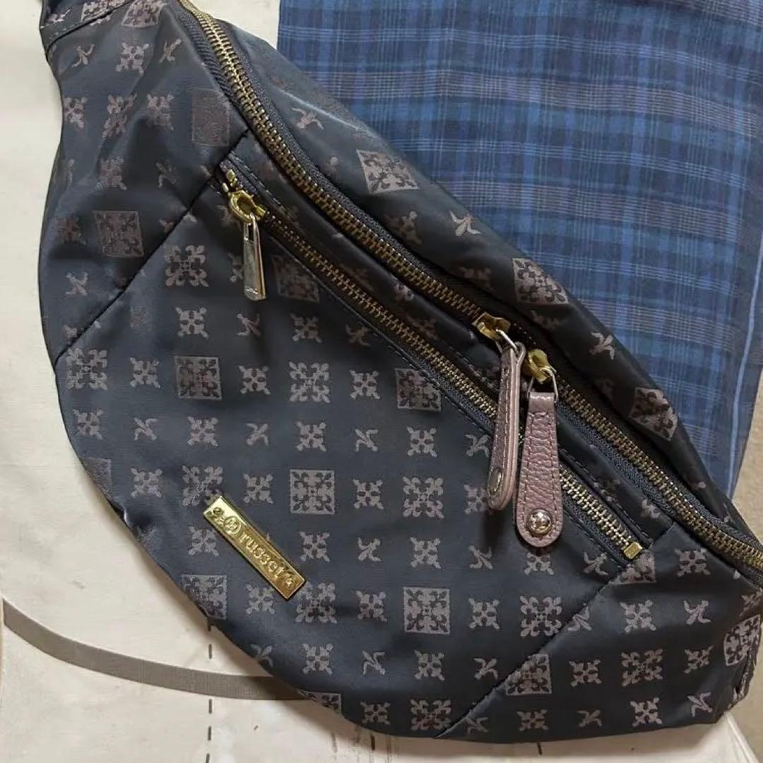 美品‼️russet ボディバッグ・ウエストポーチ グレー