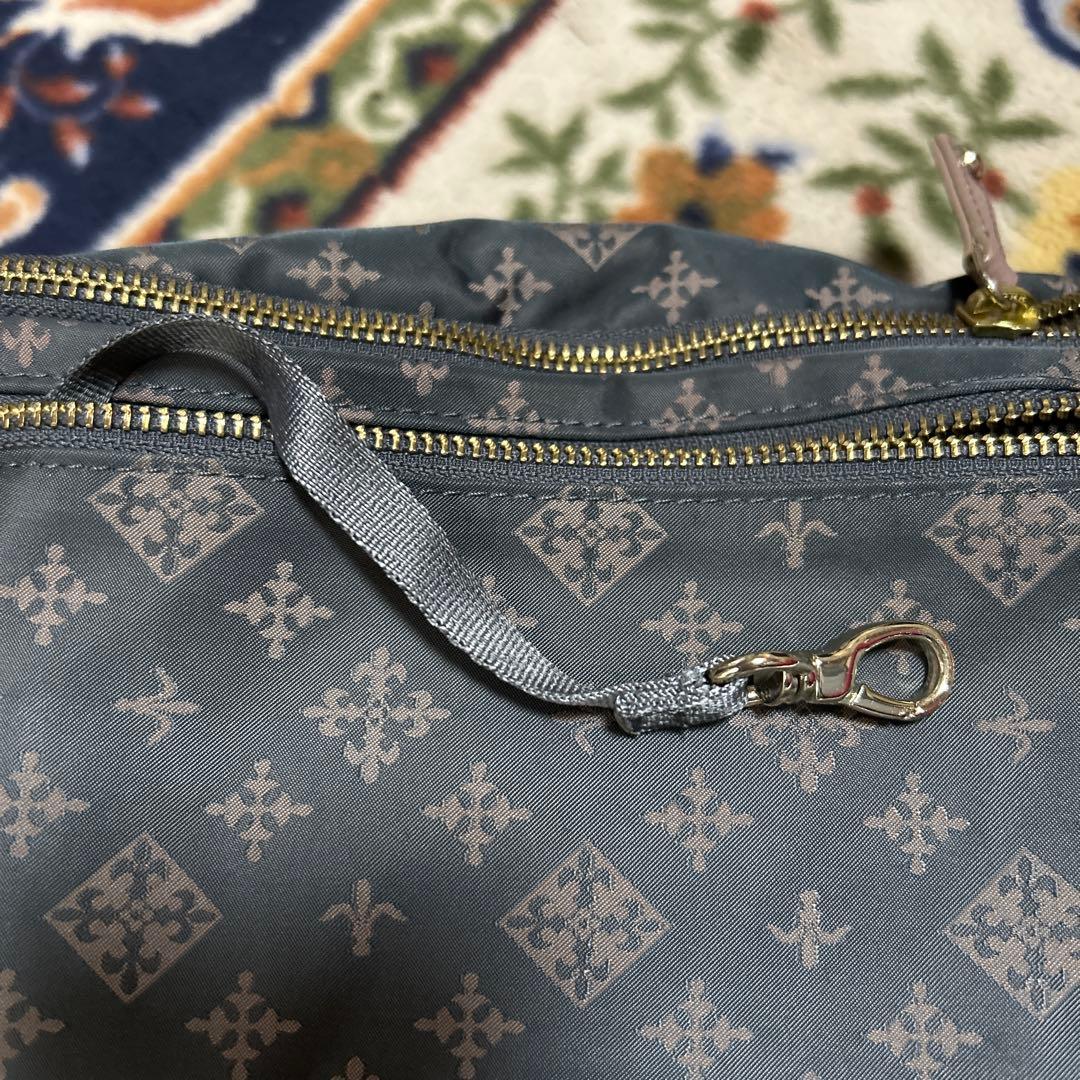 美品‼️russet ボディバッグ・ウエストポーチ グレー