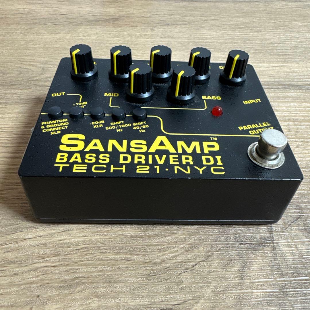 ベース TECH21 SANSAMP BASS D DI V2