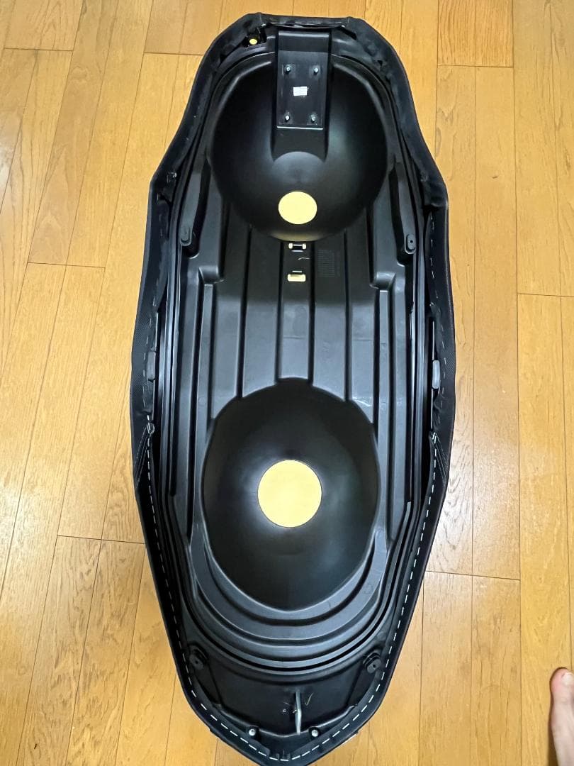 ローダウンシート　【XMAX250】【トリシティ300】　【送料込み】