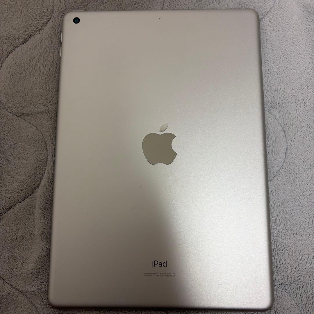 Apple iPad 第9世代　シルバー/64GB