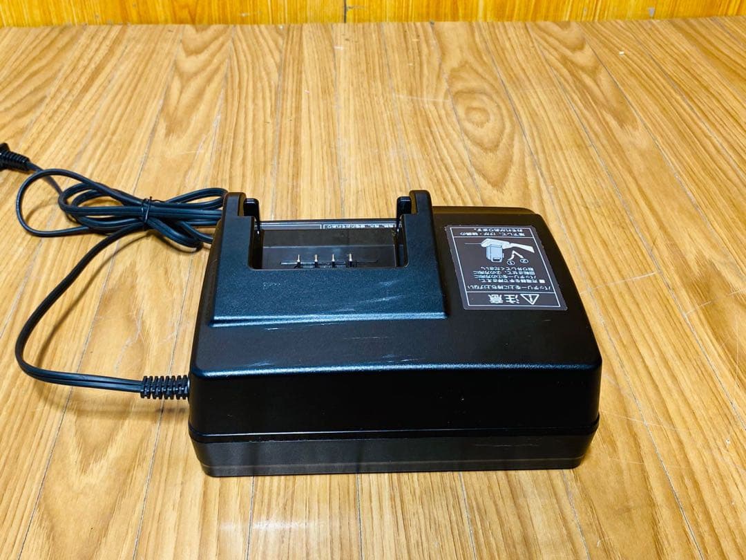 (2) Panasonic 電動自転車用充電器 NKJ069Z1