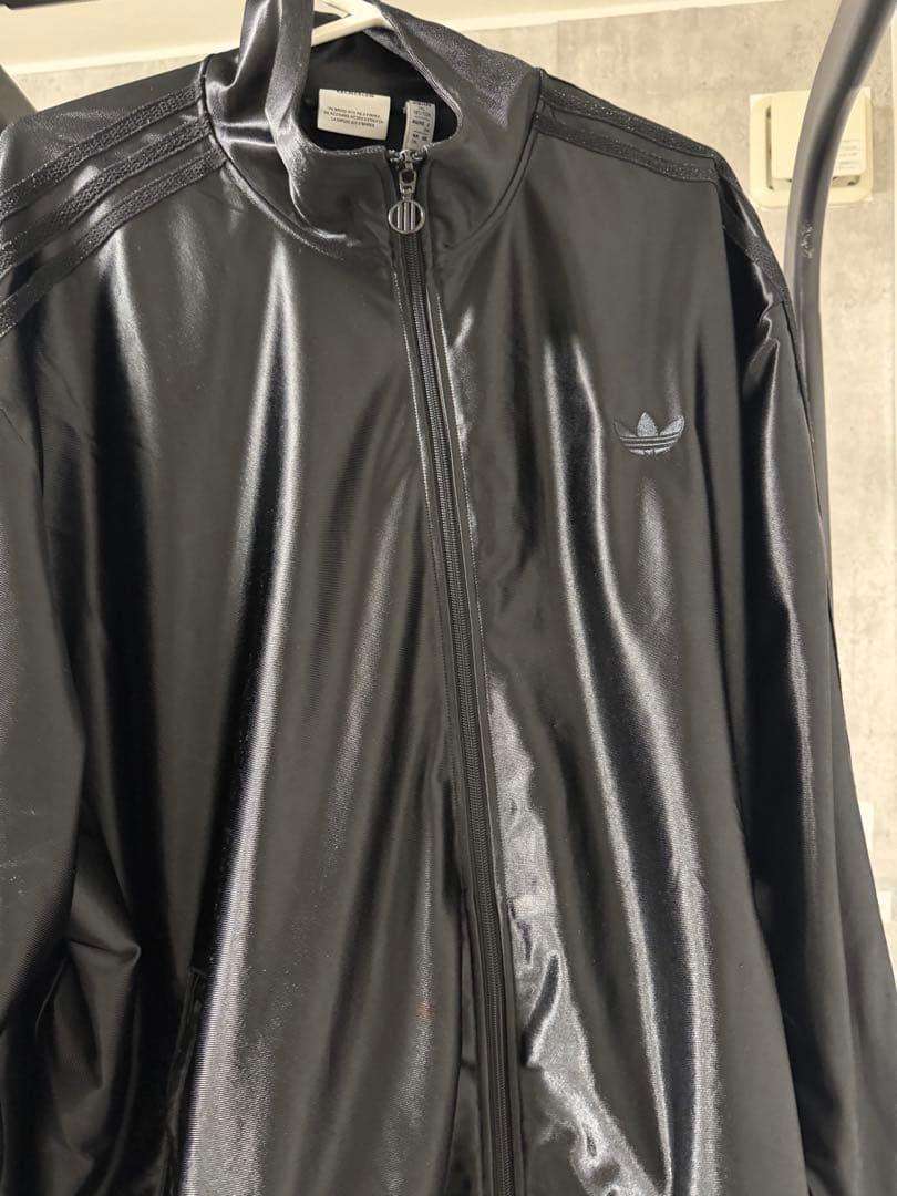 わ*ク様 adidas ファイヤーバード　メタリック　トラック（上下）