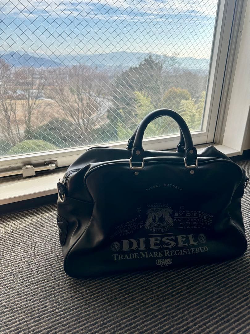 DIESEL ブラック ボストンバッグ
