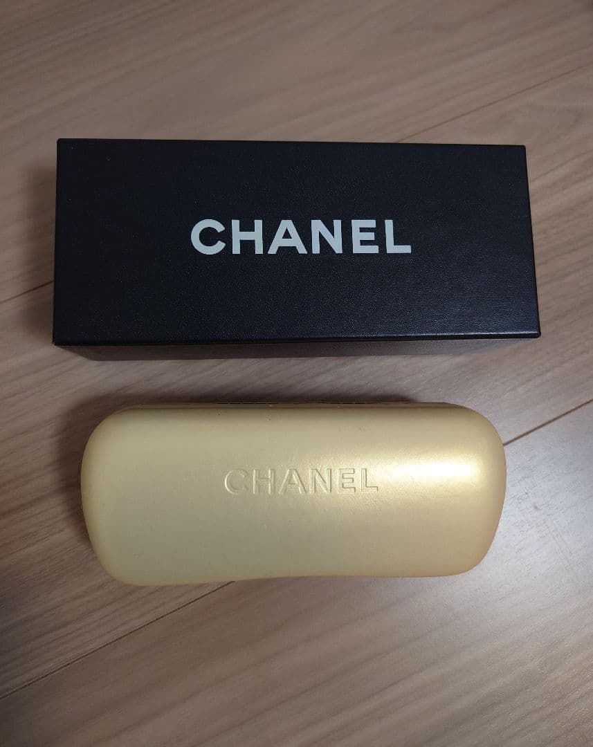 CHANEL グラデーションピンク サングラス　歪みあり