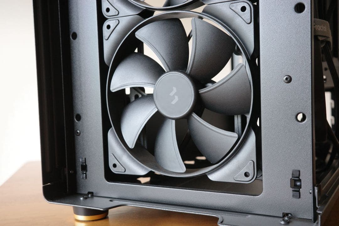 PCケース(自作PC用) Fractal Design North XL