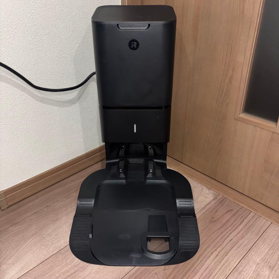 iRobot ルンバi7+ (Roomba i7+)　クリーンベース　付属品多数