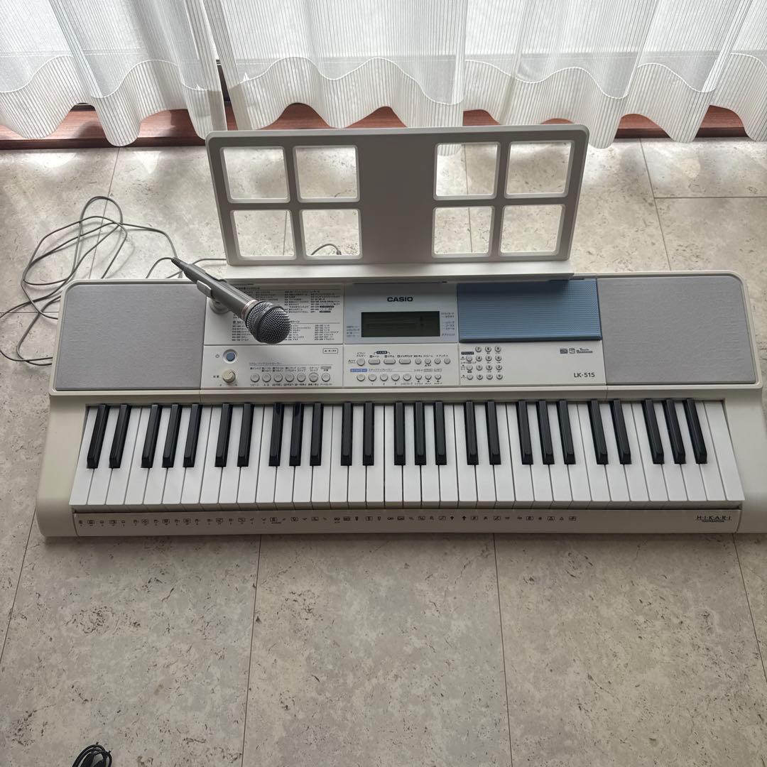 CASIO LK-515キーボード・電子ピアノ