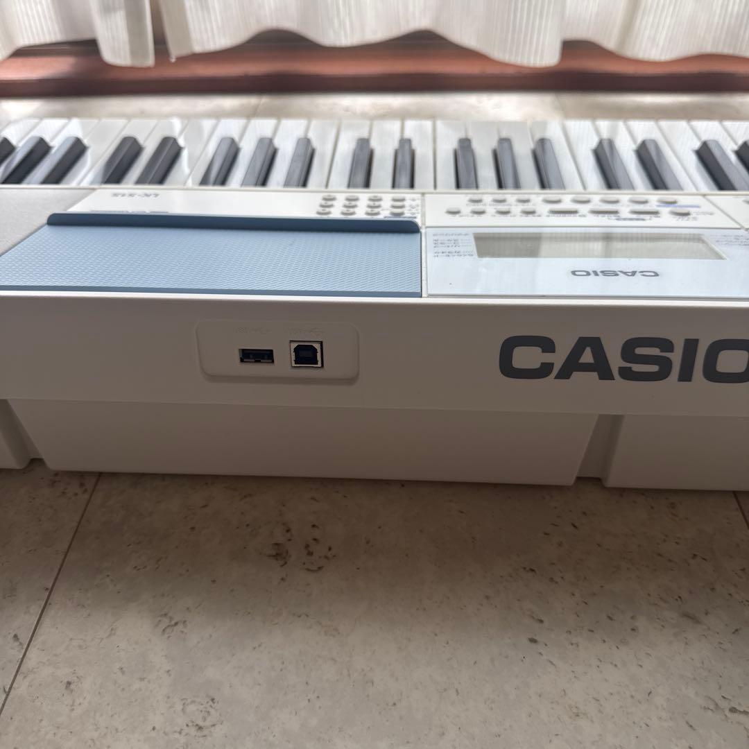 CASIO LK-515キーボード・電子ピアノ