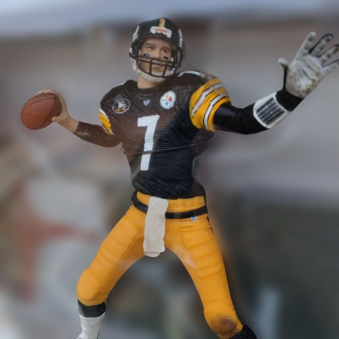 チ*マ様 (未開封品)マクファーレンNFL Elite QB 3-Pack フィ