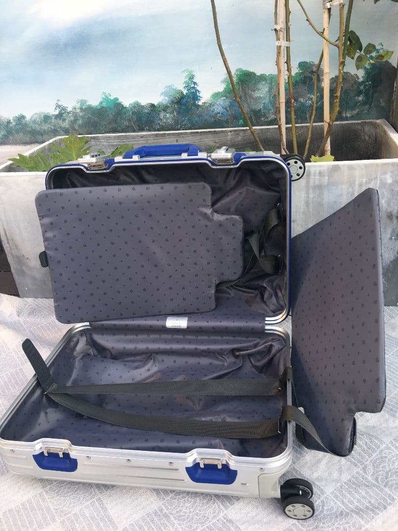 RIMOWA Cabin Twist 21インチ アルミスーツケース 35L