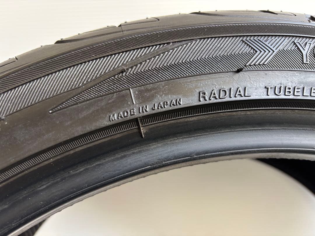 ①【国産バリ溝・送料無料‼️】 235/40r19 ヨコハマAVID エンビガー