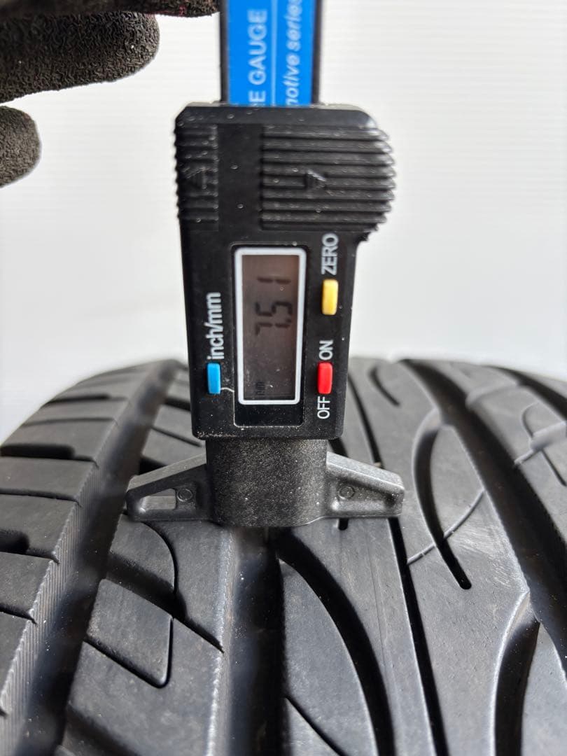 ①【国産バリ溝・送料無料‼️】 235/40r19 ヨコハマAVID エンビガー