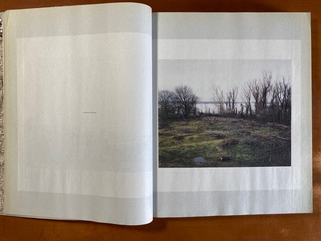 Alec Soth Sleeping by the Mississippi 他