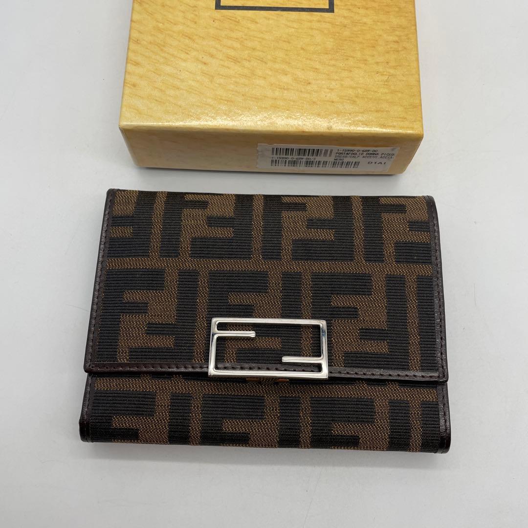 ☆新品未使用☆FENDI☆フェンディ☆三つ折り財布☆