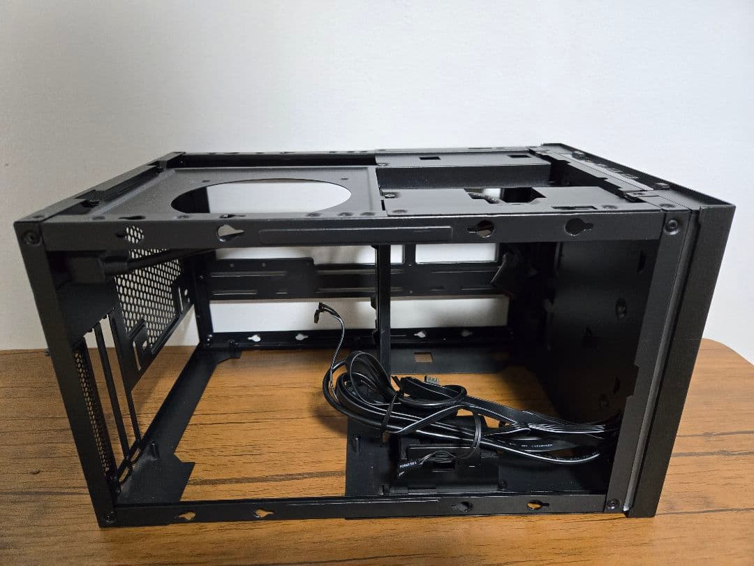PCケース(自作PC用) SILVERSTONE SST-SG15