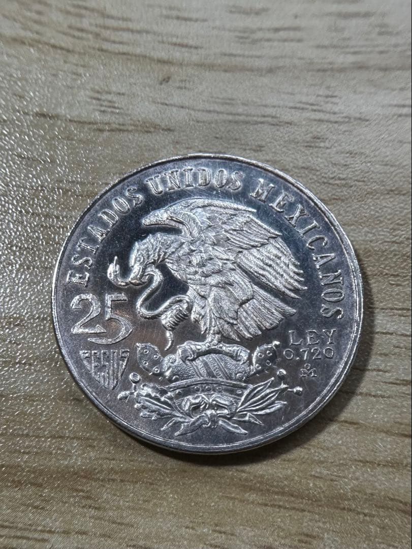 メキシコ銀貨　2枚セット　超美品