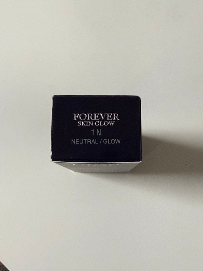 ファンデーション DIOR FOREVER SKIN GLOW 1N 30ml