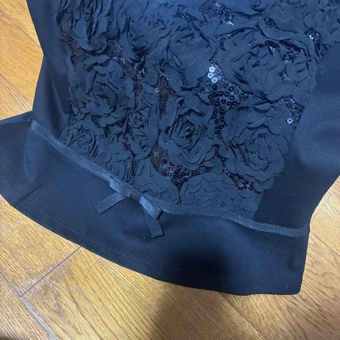 新品未使用品✨エムズグレイシー♥️フラワー装飾 ブラック 半袖トップス