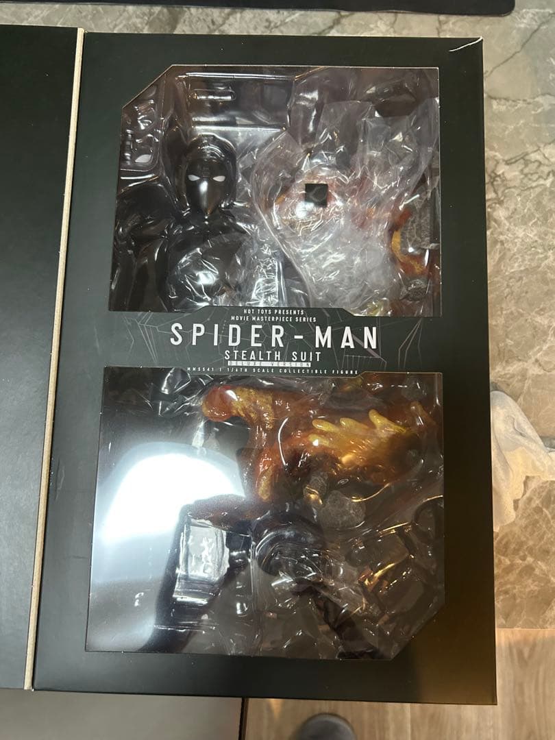 スパイダーマン ステルススーツ フィギュア　ホットトイズ