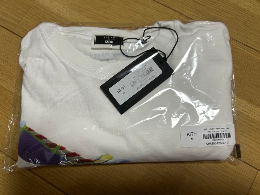 トップス Kith Pixar Just Us Flying Vintage Tee