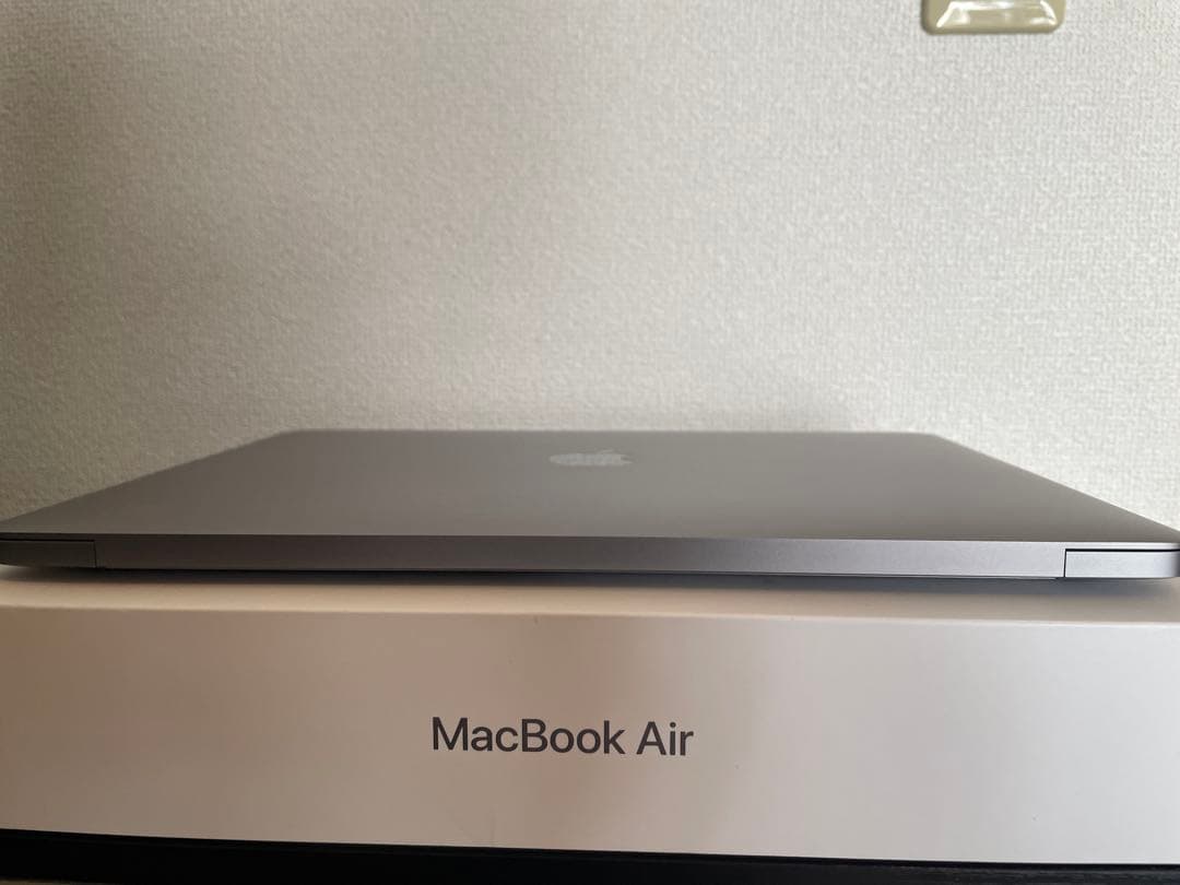 Mac Book Air 13インチ128GB メモリ8GB 外付けhub付き