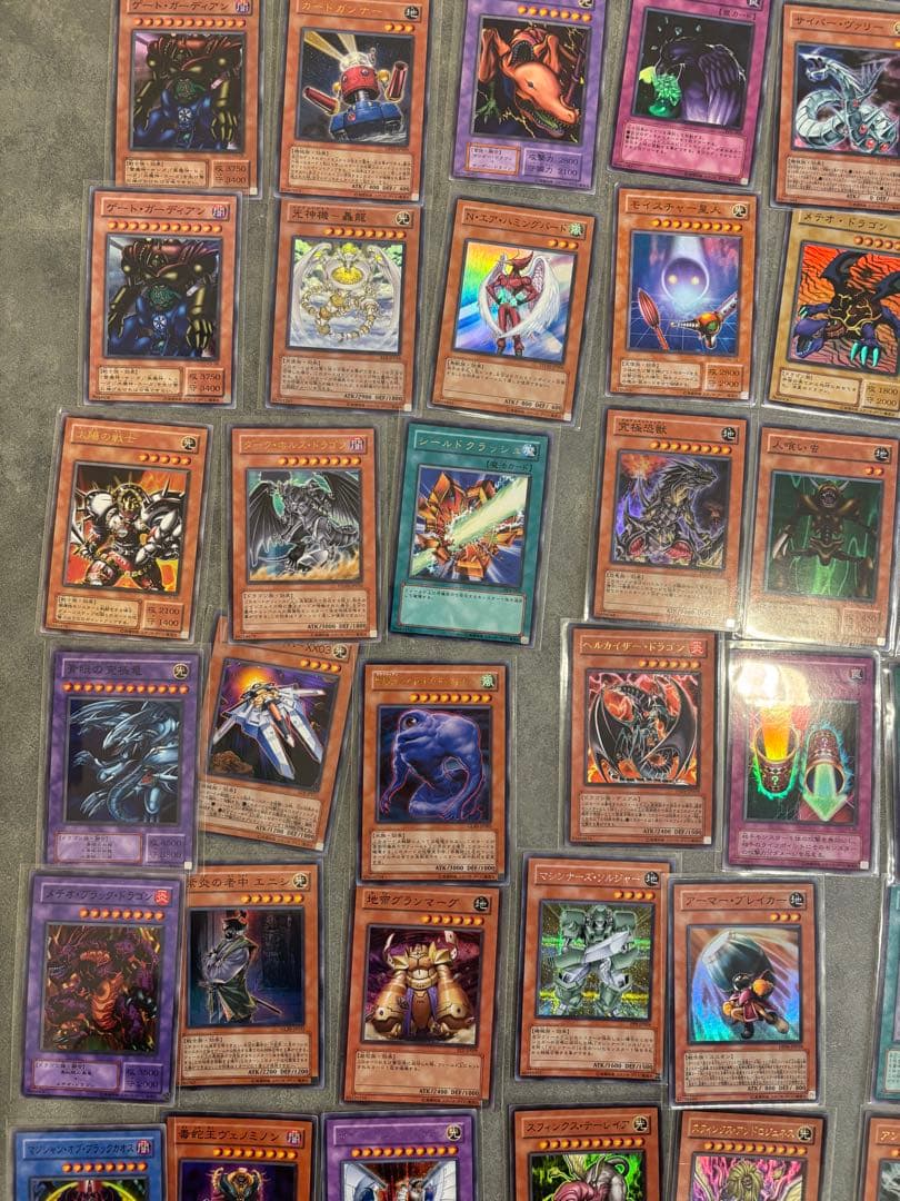 遊戯王　引退品　100枚　スーパーレア以上(約E•HEROより前時代)