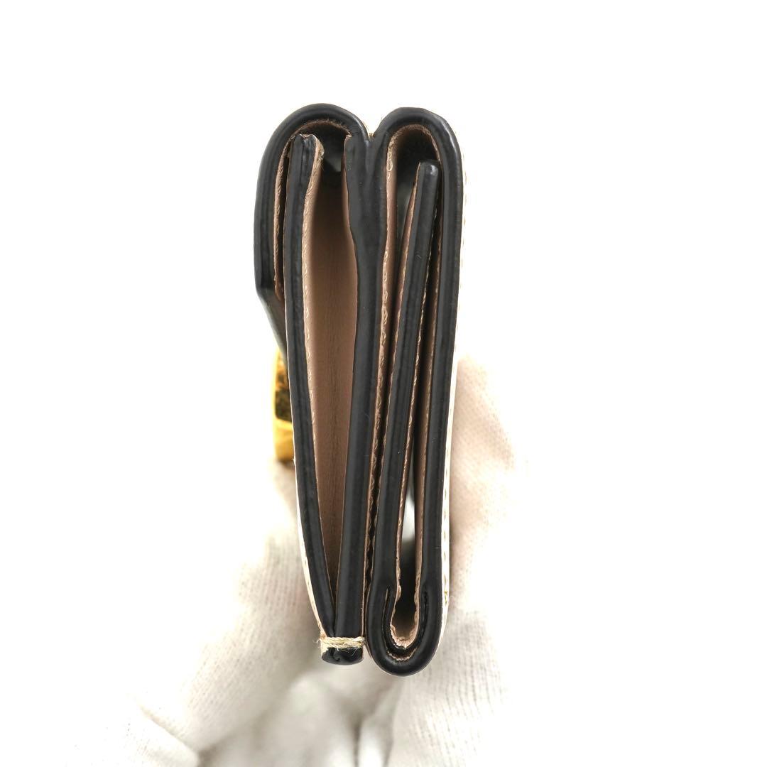 ✨未使用に近い✨　FENDI ミニ財布　エフイズ　Fロゴ　三つ折り　ピンク