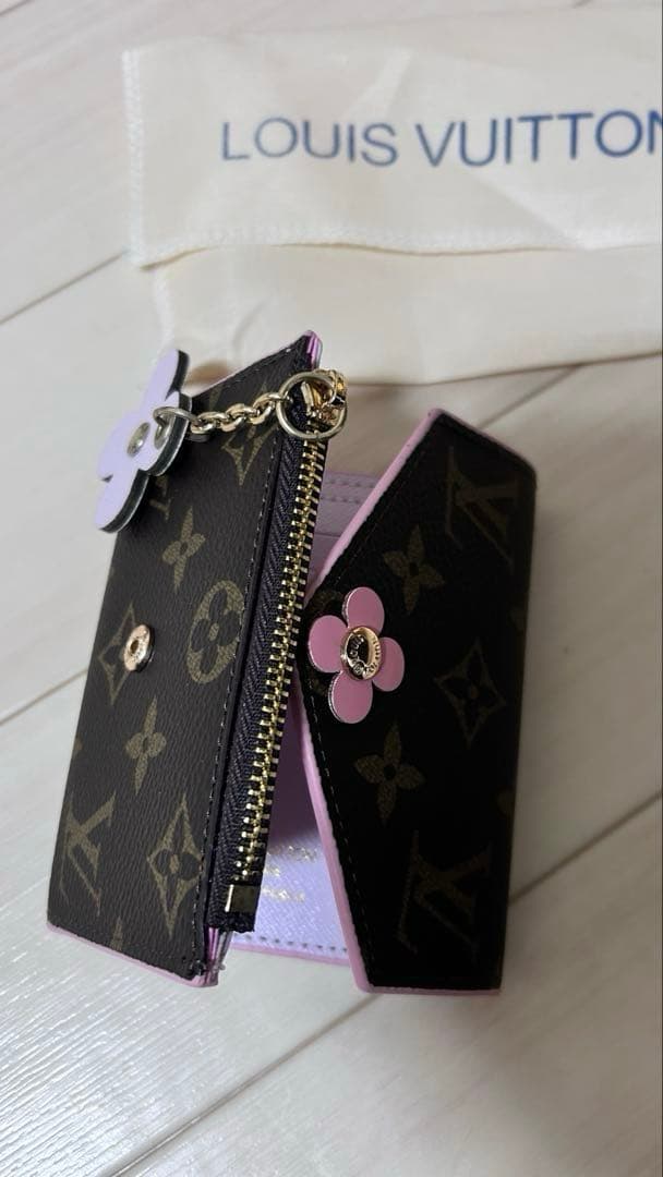 LOUIS VUITTON 三つ折り財布 パープル 海外ノベルティ品