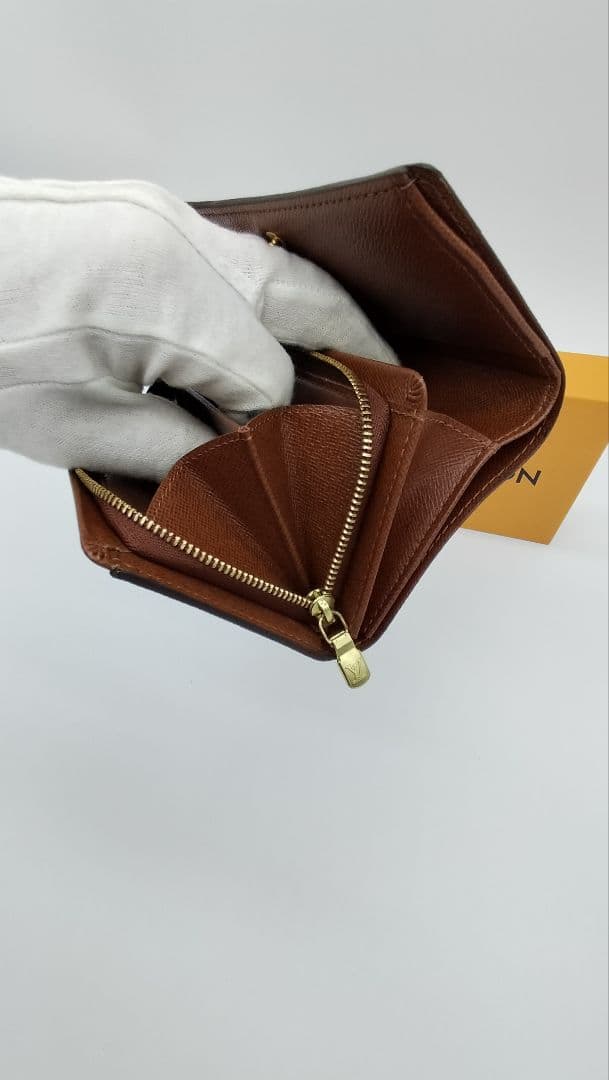 Louis Vuitton ポルトモネビエ・トレゾールモノグラム