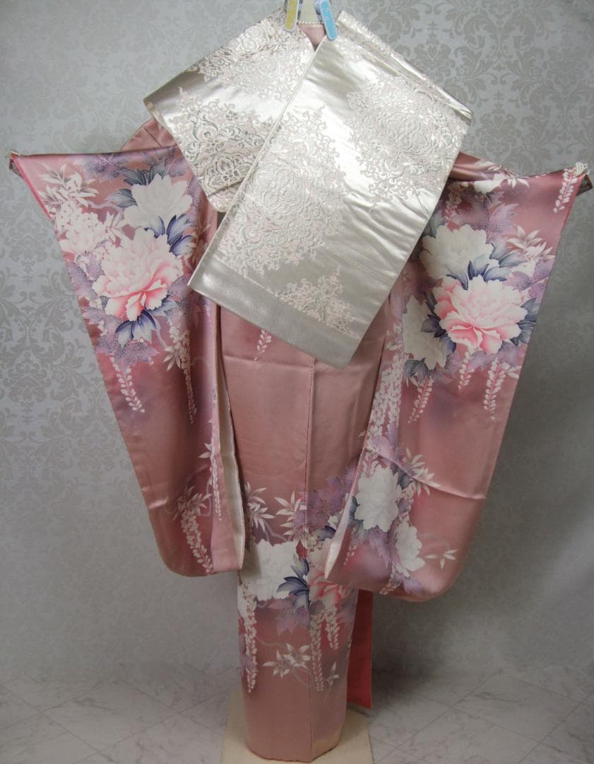 くすみピンクに大輪牡丹と藤の花/ぼかし染め/銀彩/振袖フルセット　n5　成人式
