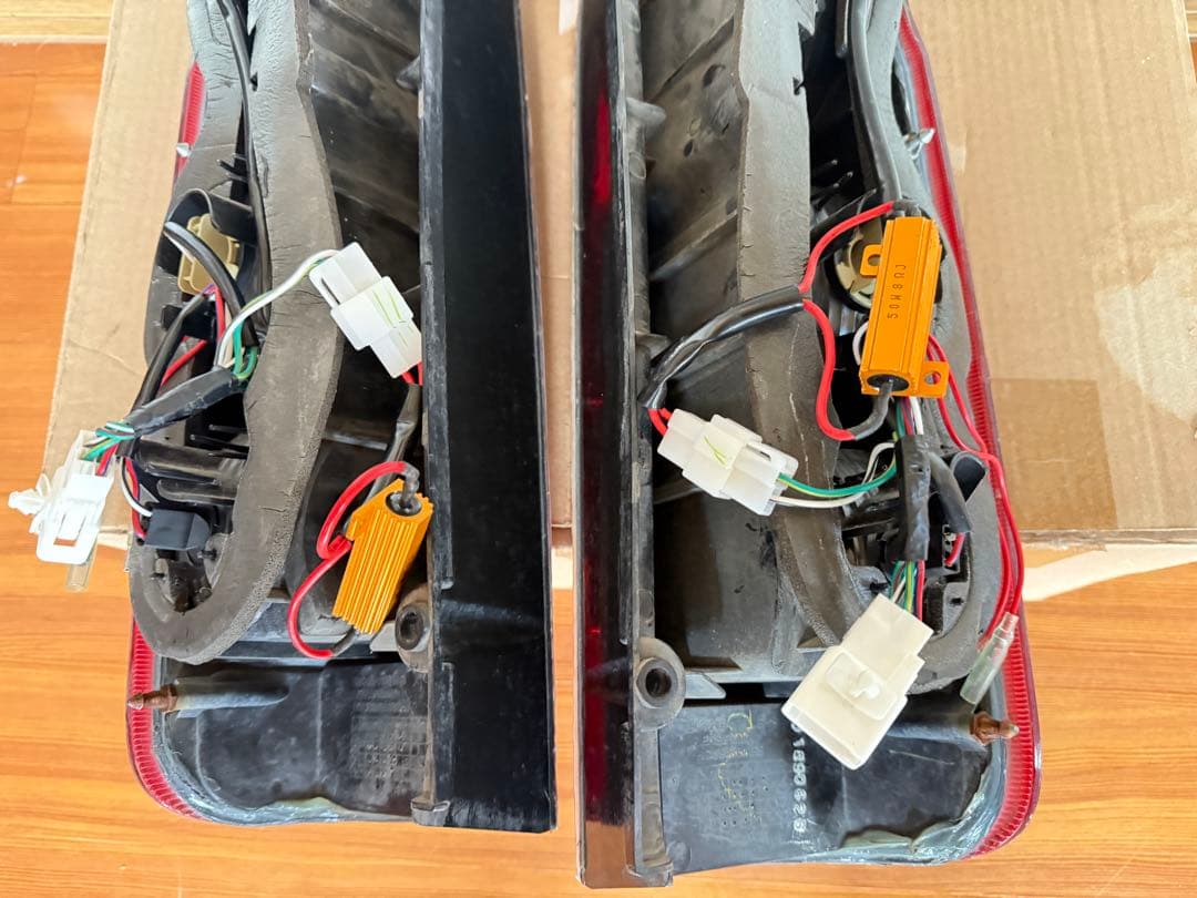 ハイエース　200系　LEDテールランプ ハイフラ対策済み