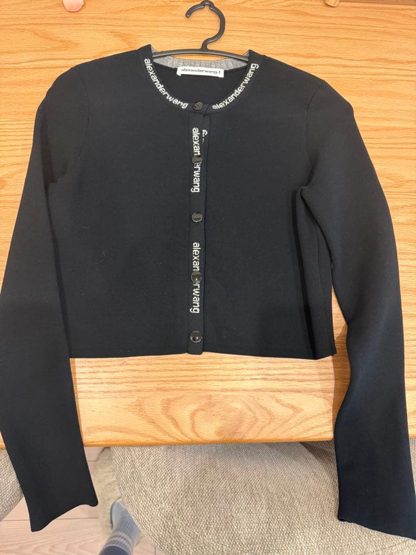 alexanderwang ロゴ入り黒カーディガン