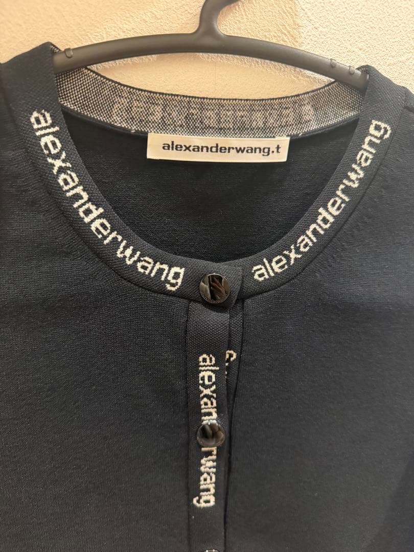 alexanderwang ロゴ入り黒カーディガン