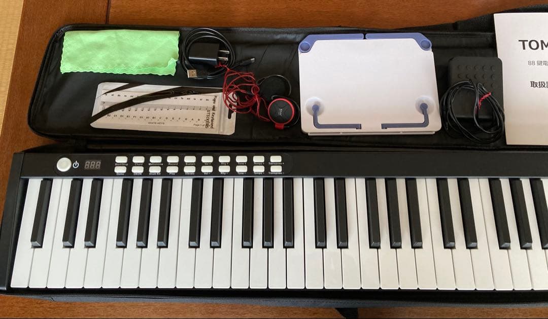 TOMOI 88鍵電子ピアノ　充電式　ペダル付き