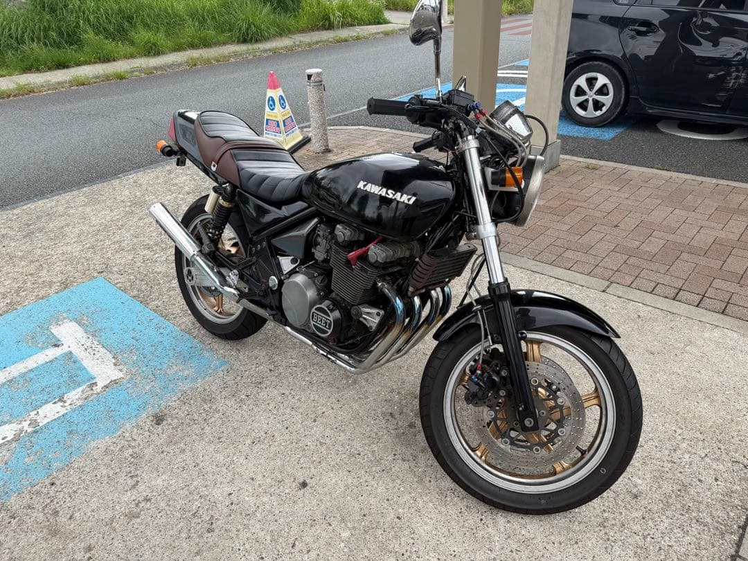 ゼファー400前期 タックロール シート