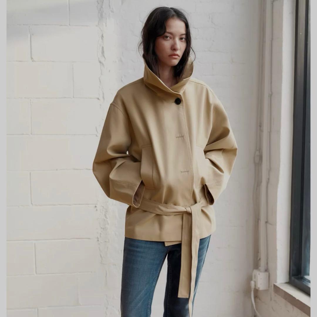 ZARA ショートトレンチコート