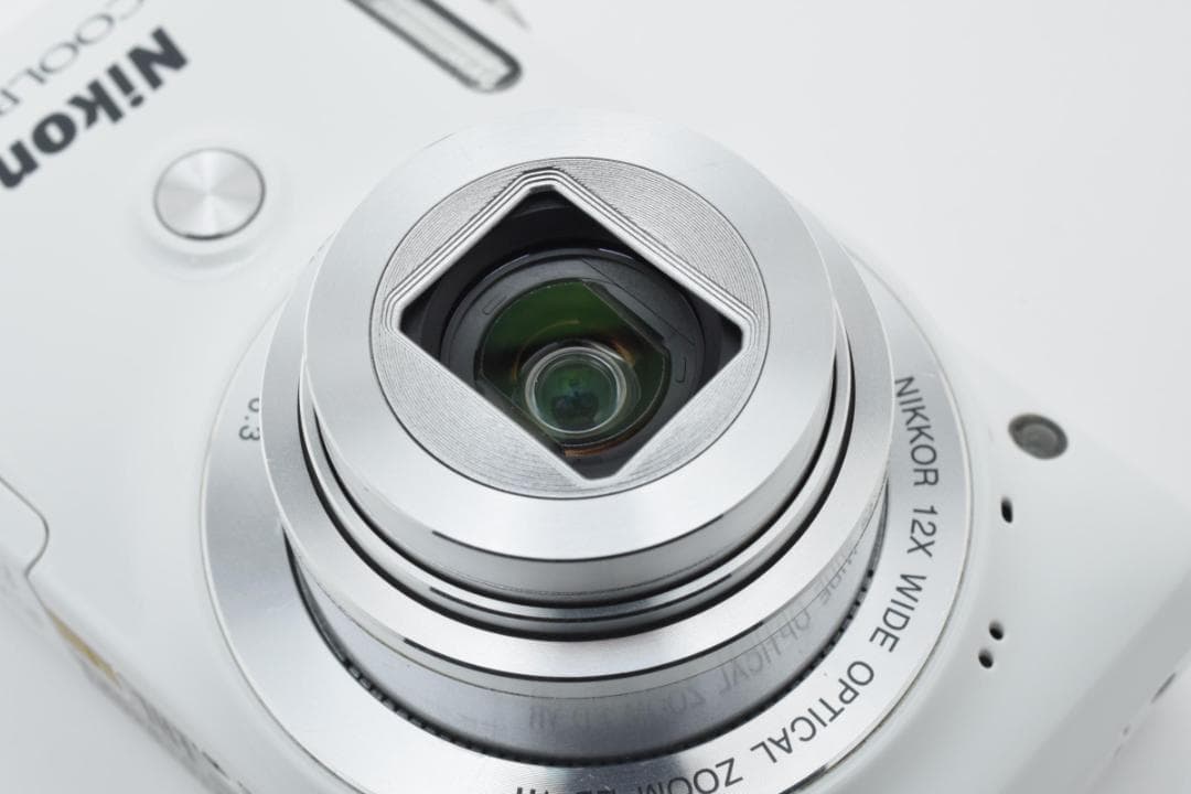 美品 ニコン　Nikon COOLPIX S6900 1598