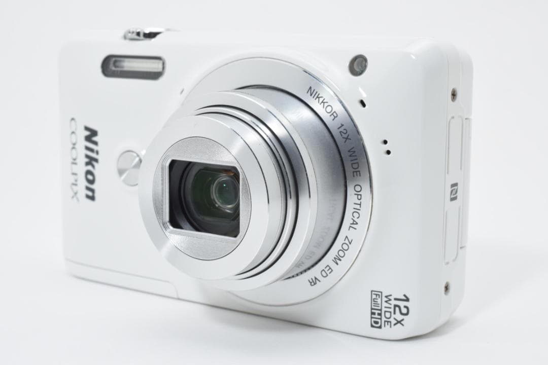 美品 ニコン　Nikon COOLPIX S6900 1598