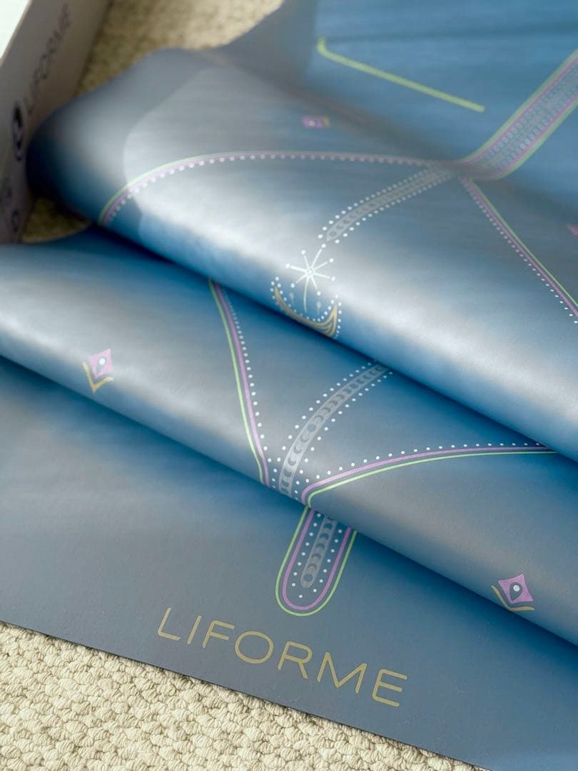 LIFORME ヨガマット ブルー 収納ケース付き