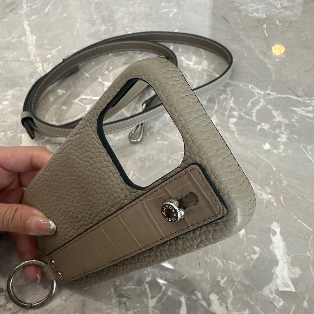BONAVENTURA iPhone 14 Pro ケース ストラップ付き