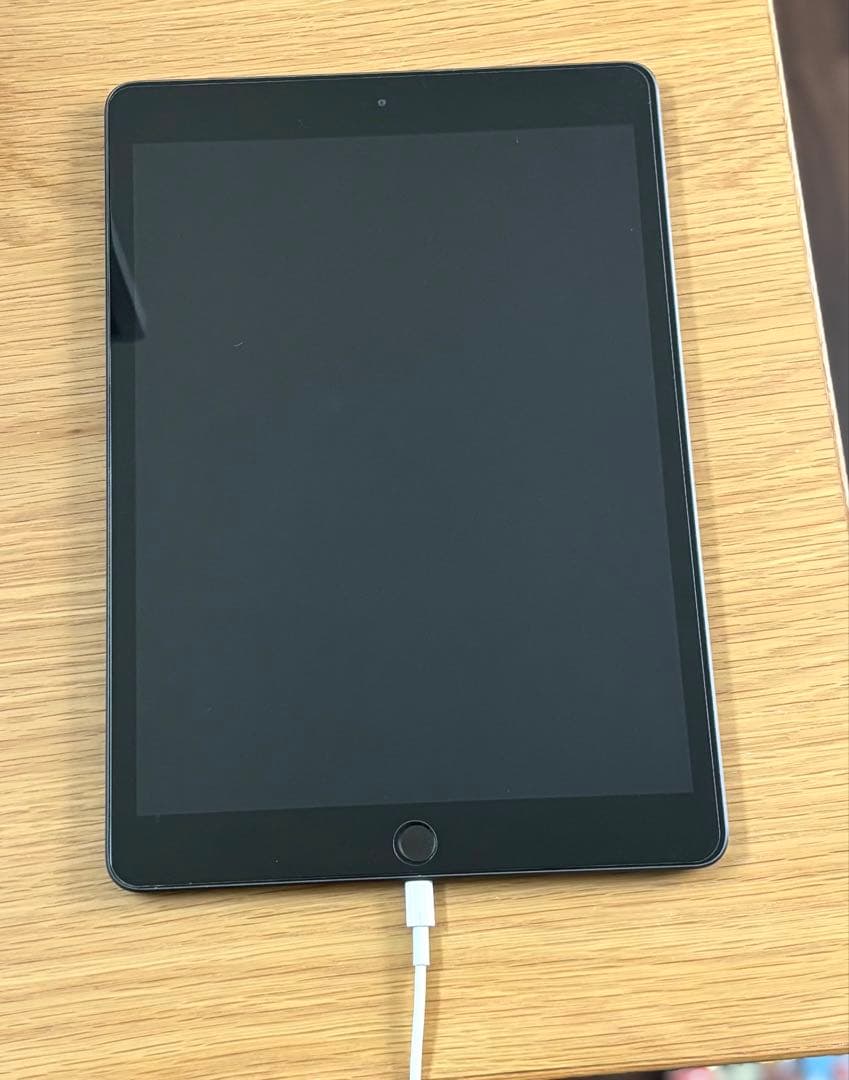 【美品】iPad 第7世代 32GB Wi-Fi ＋ Apple Pencil