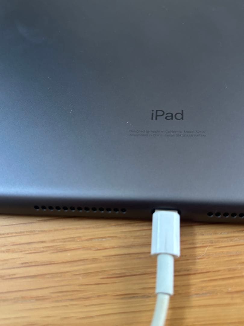 【美品】iPad 第7世代 32GB Wi-Fi ＋ Apple Pencil