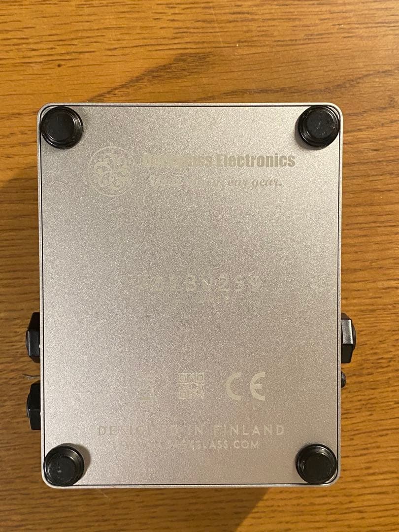 ベース Darkglass Electronics b7k