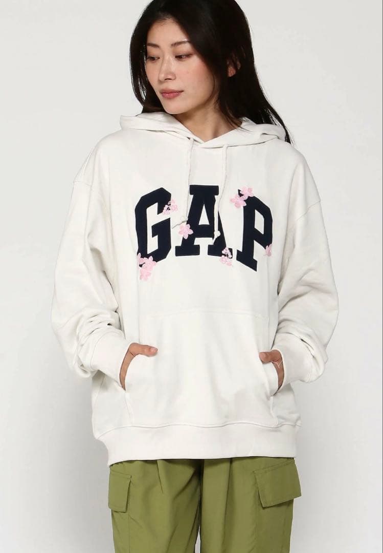 [J.(プロフ必須)]GAP SAKURAロゴ パーカー