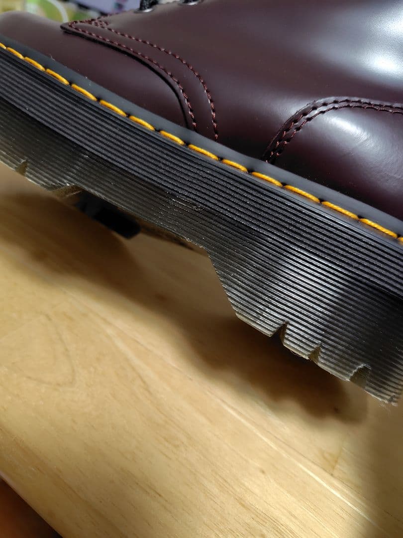 美品 Dr.Martens JADON 8ホール 厚底 バーガンディ