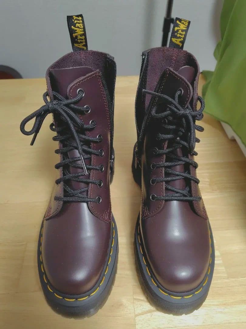 美品 Dr.Martens JADON 8ホール 厚底 バーガンディ